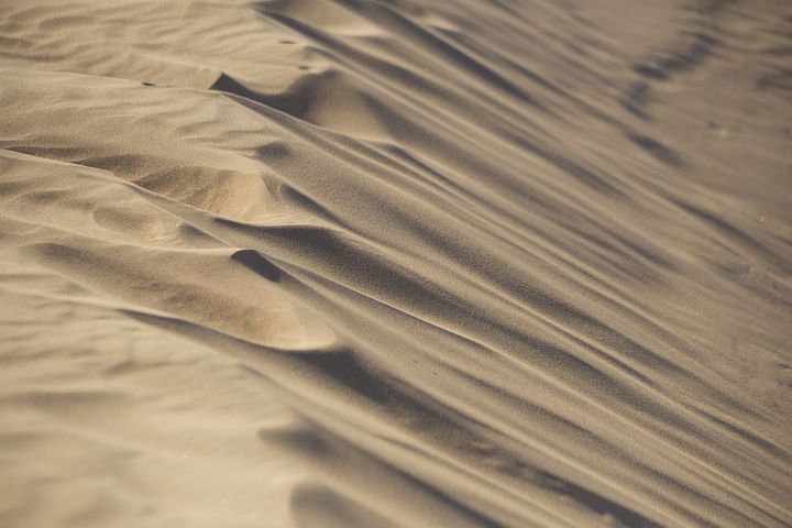 梦见朋友家的车撞死一个小男孩是什么意思